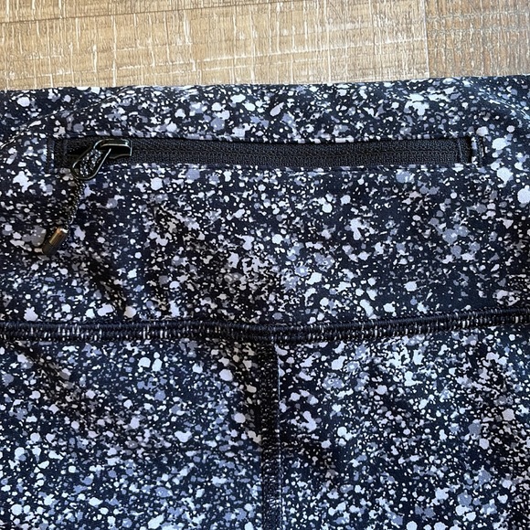 Lululemon leggings - Picture 7 of 10